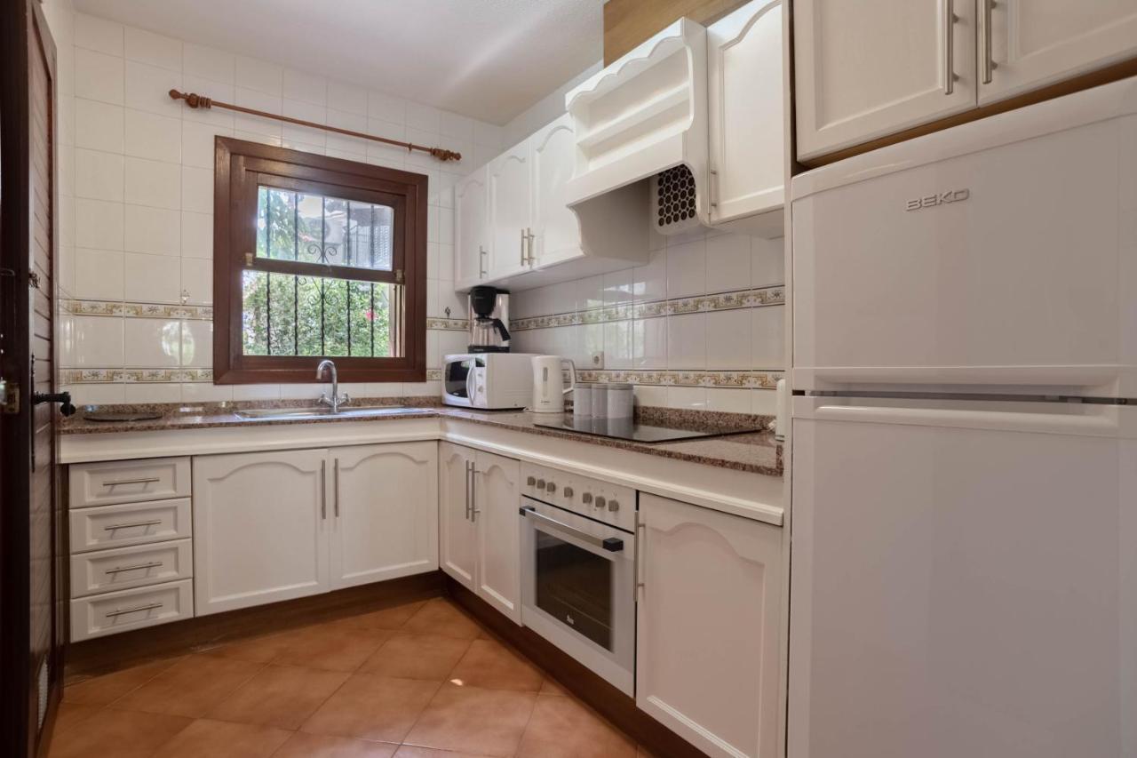 Casa Billarose - Lovely House Overlooking Pool & Walking Distance To The Beach And Restaurants Кабо Ройг Екстериор снимка