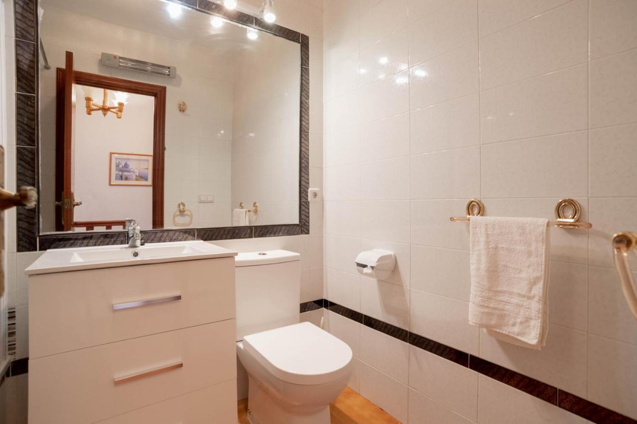 Casa Billarose - Lovely House Overlooking Pool & Walking Distance To The Beach And Restaurants Кабо Ройг Екстериор снимка